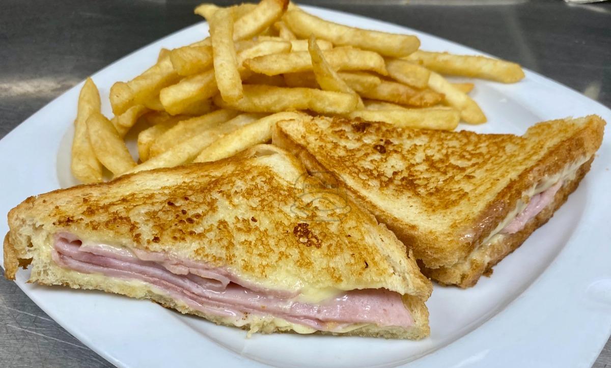 Grilled Cheese w/ Ham & Fries