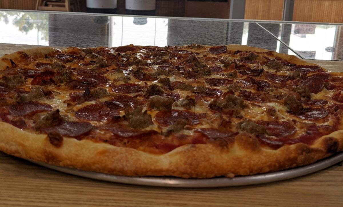 Meat Your Maker Pizza - Large (18