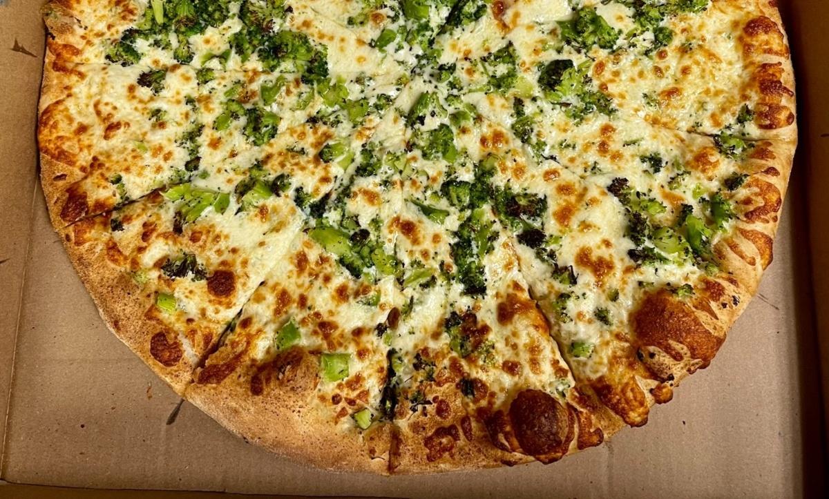 White Broccoli Pizza
