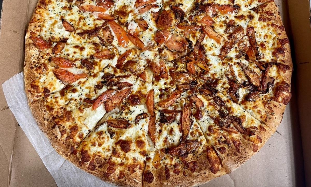 Tomato Basil Pizza