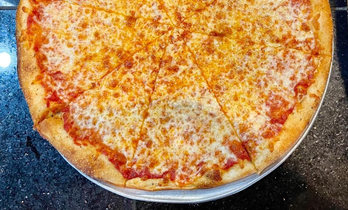 Small Cheese Pizza (6 Cut)