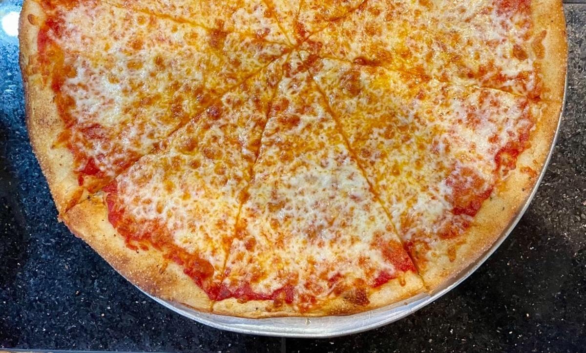 Large Cheese Pizza (8 Cut)