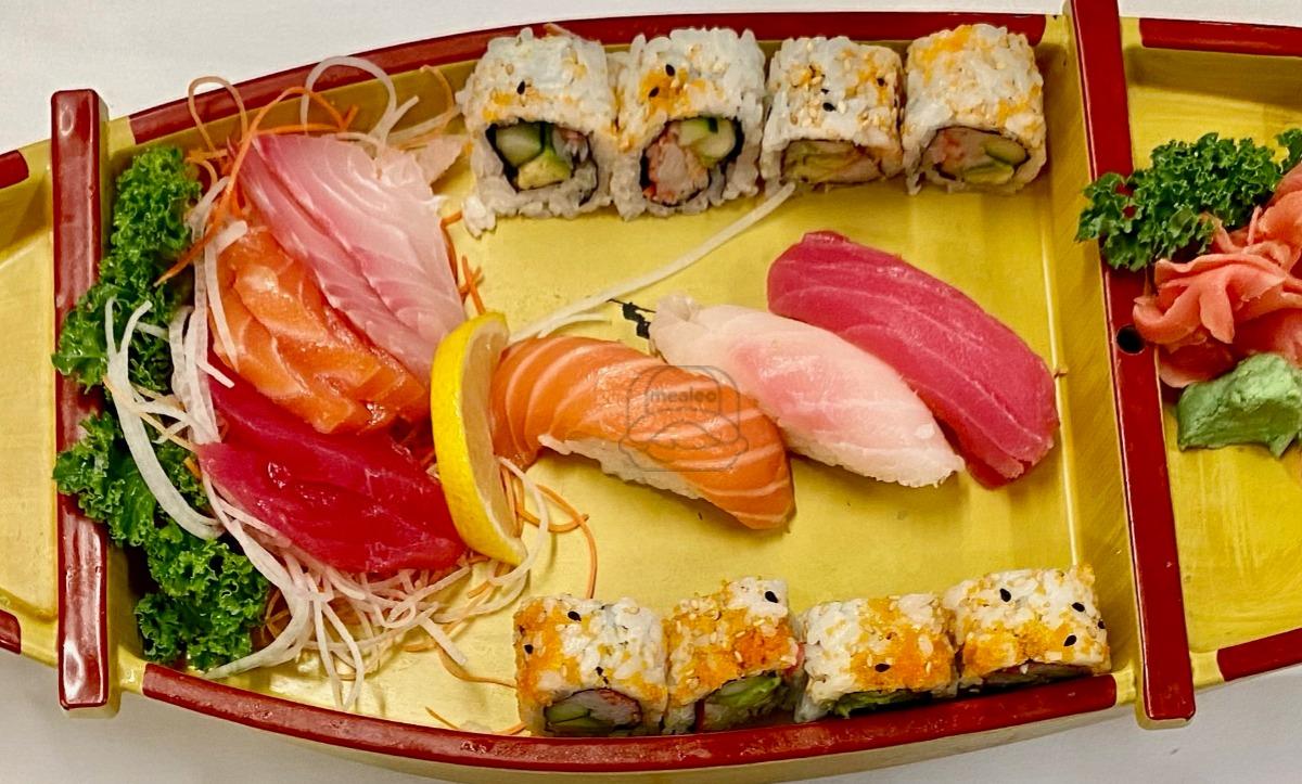 Com5 Sushi, Sashimi & Salmon teriyaki