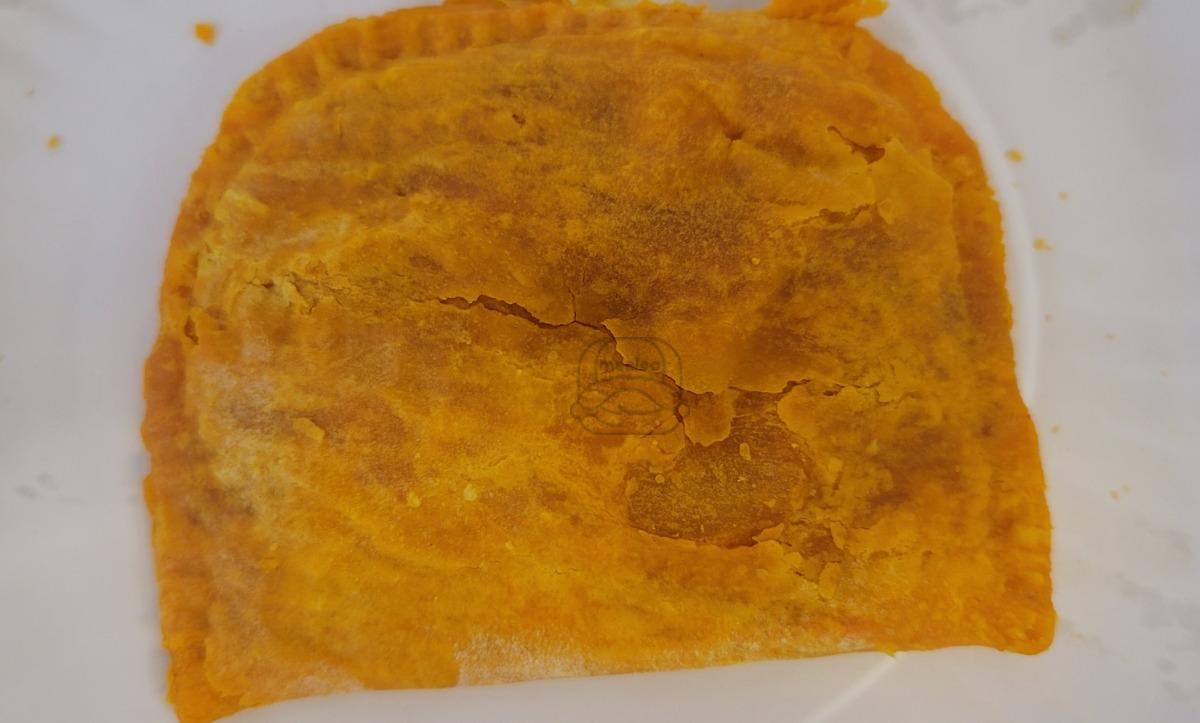 Jamaican Beef Patty w/Cheese