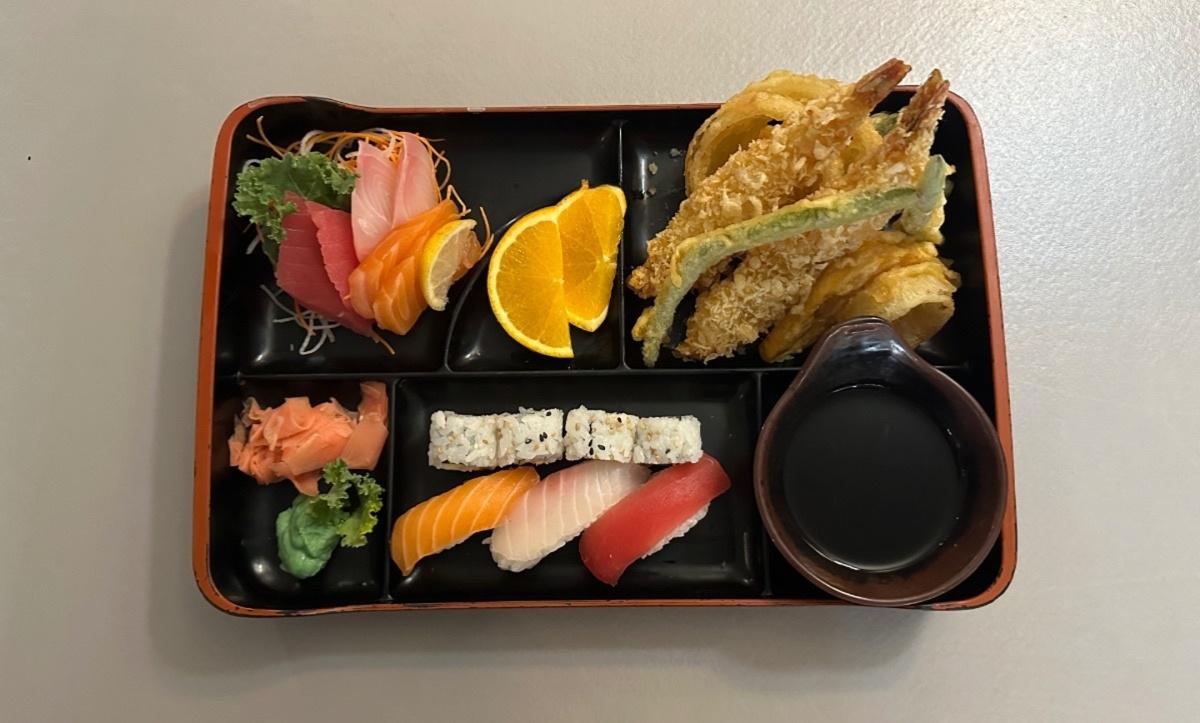 Lunch Box 7. Sushi, Sashimi, & Shrimp Tempura