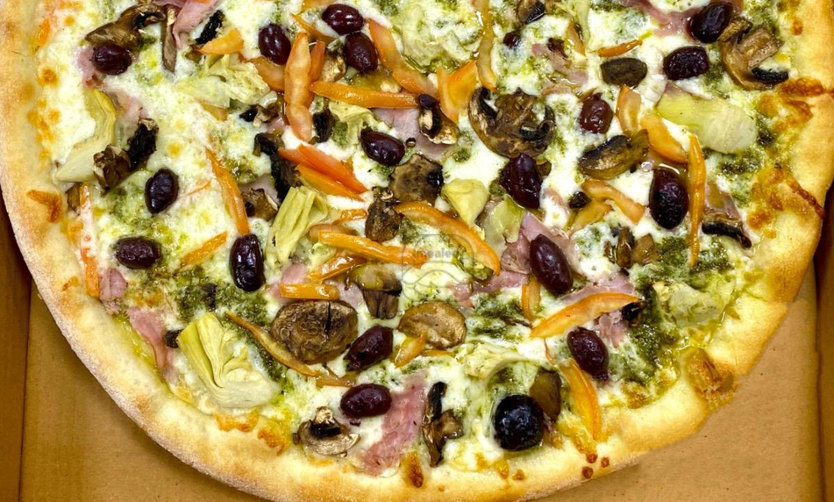 Pesto Capricciosa Pizza
