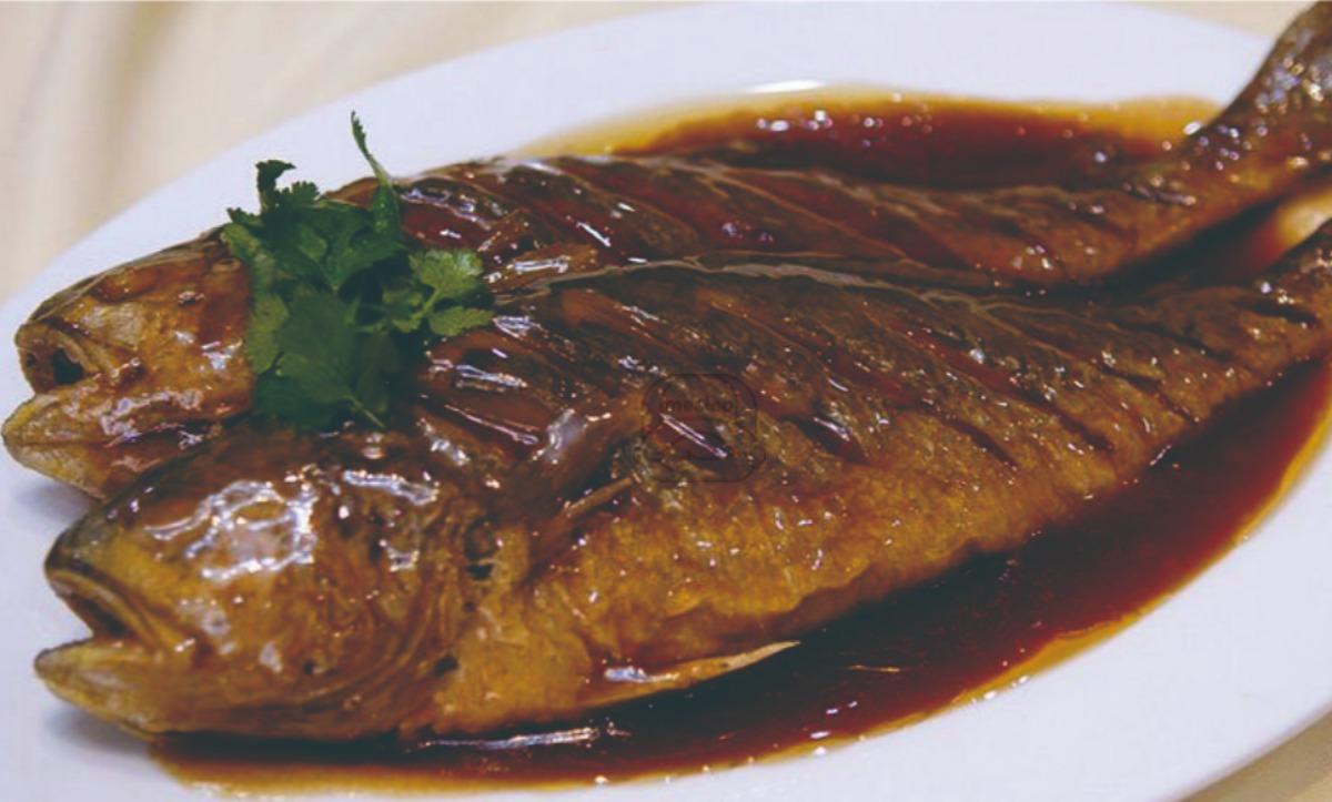Stewed Fish w. Brown Sauce
