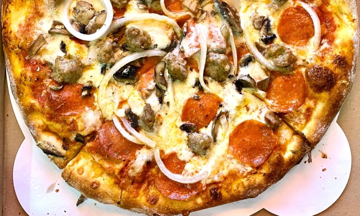 Supreme Pizza 12
