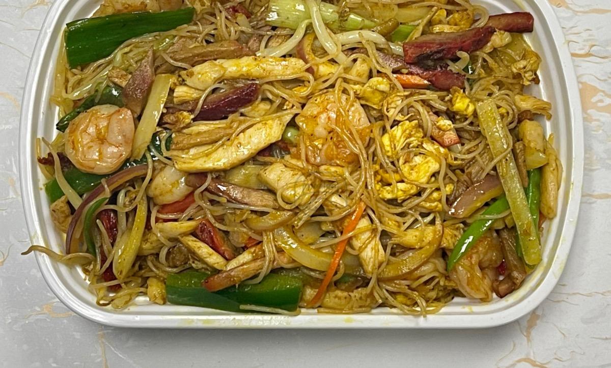Singapore Curry Rice Noodles *