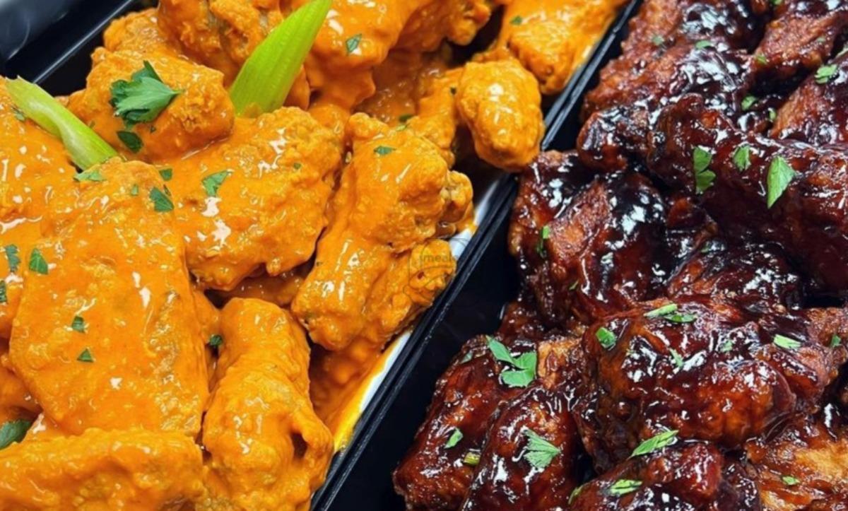 12 Jumbo Wings