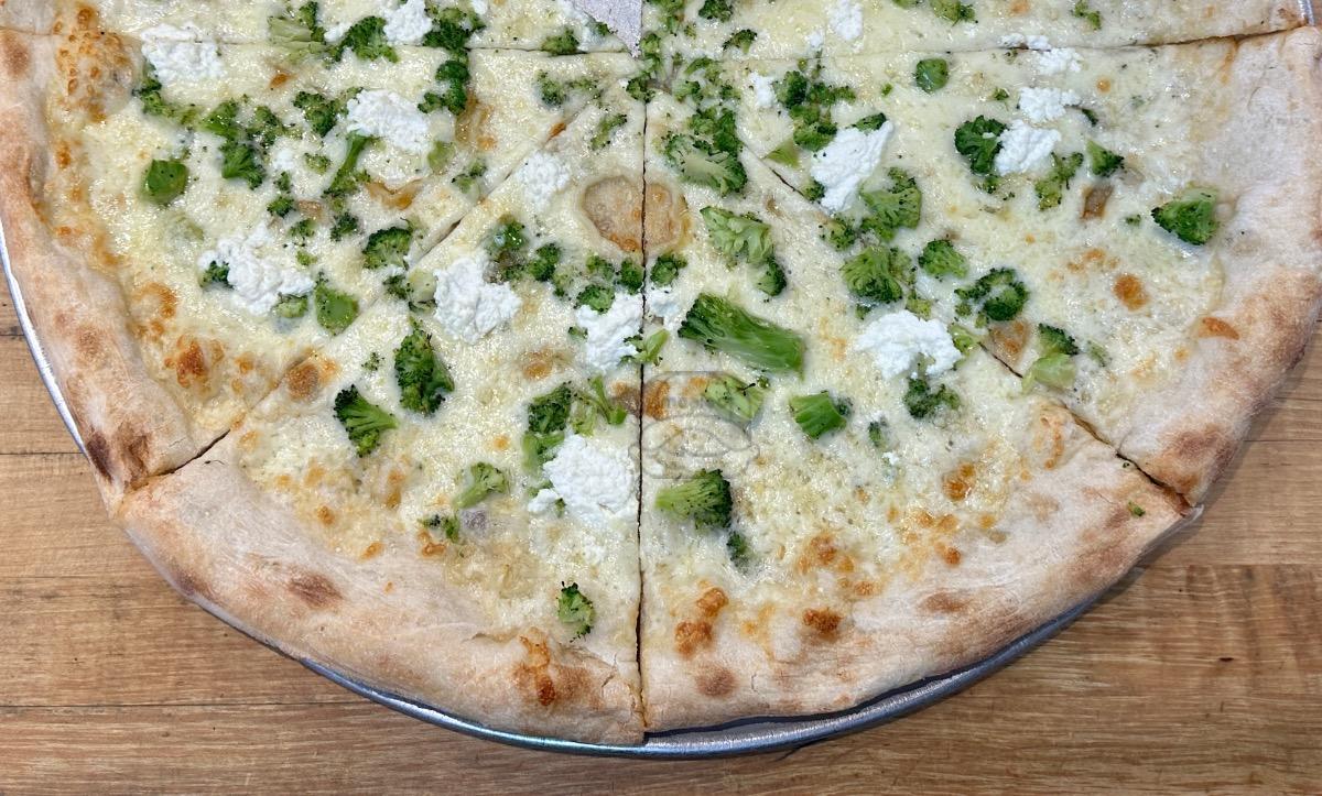 White Broccoli, Ricotta & Fresh Garlic Pizza