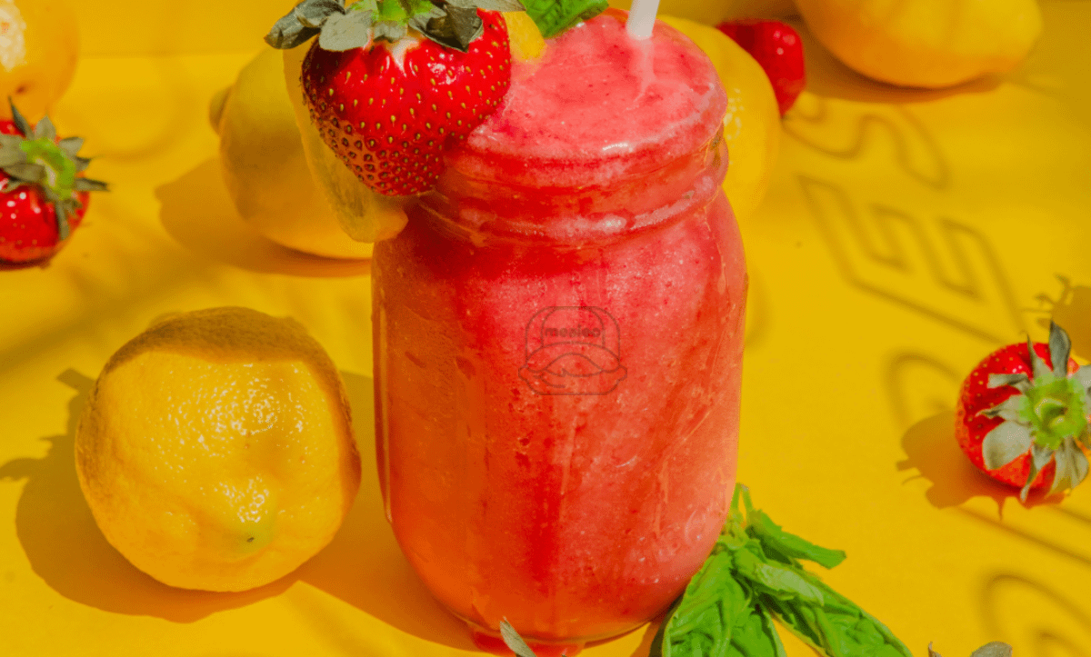 Strawberry Basil Frozen Lemonade