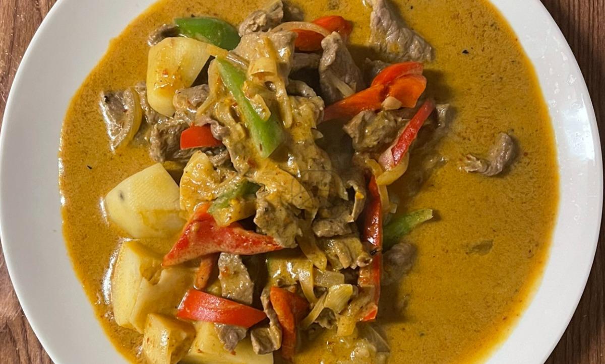 47. Yellow Curry