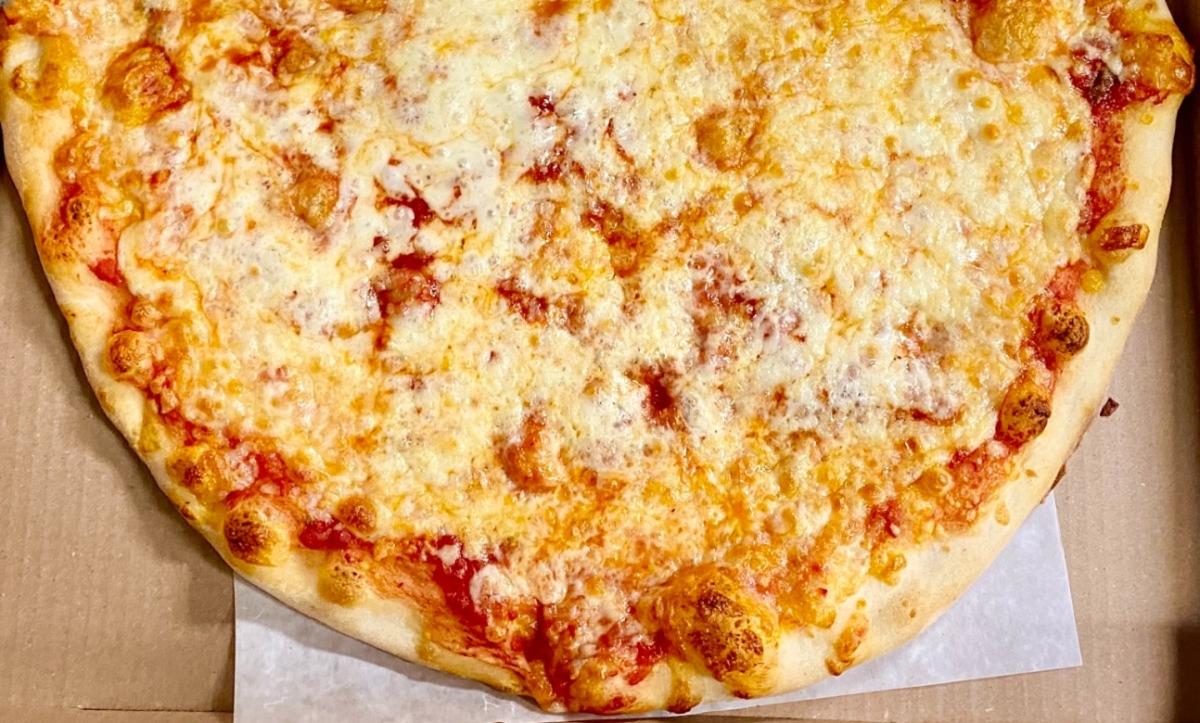 Small Cheese Pizza (4 Cut)