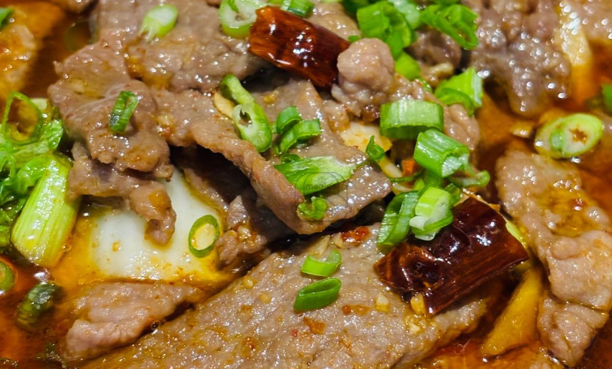 N17. Beef in Szechuan Spicy Soup