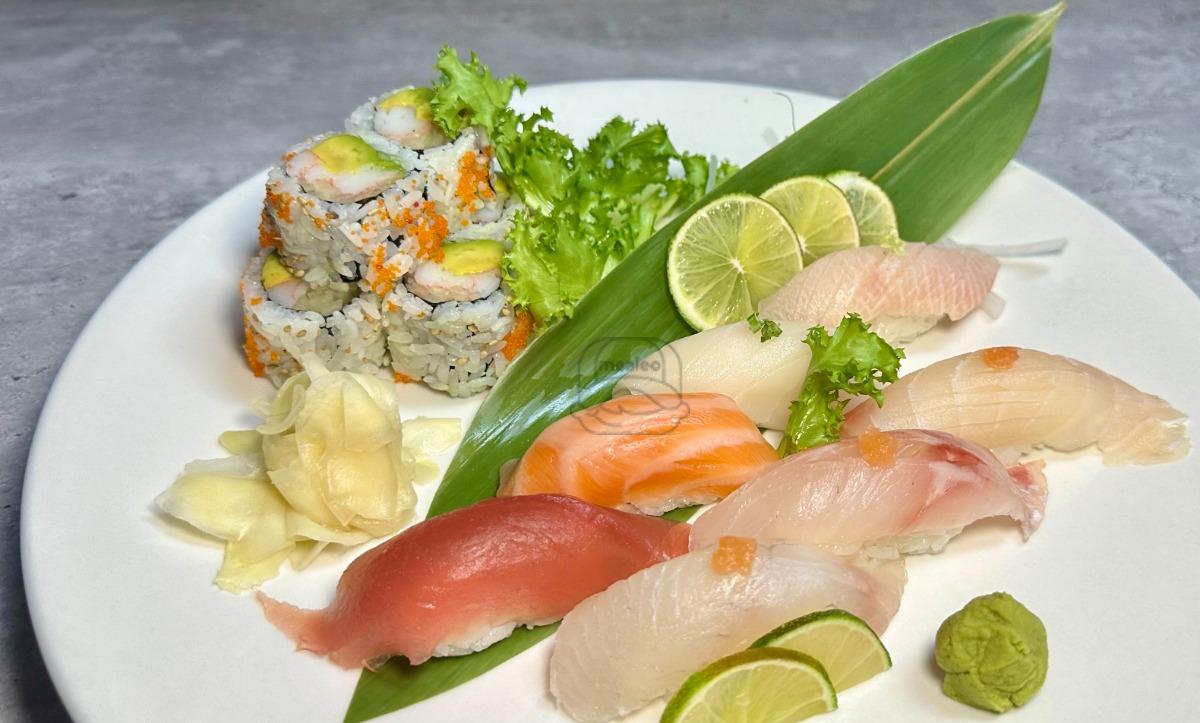 Sushi Regular w/ Roll of Choice
