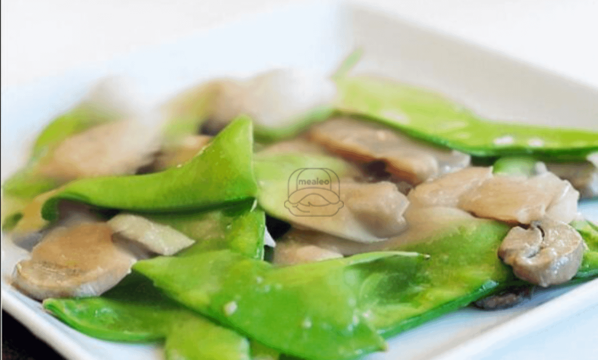 Snow Pea & Mushroom Chicken