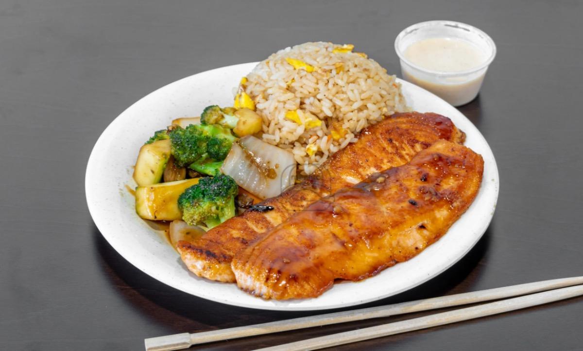 Hibachi Salmon (Lunch)