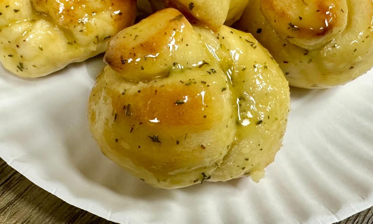 Garlic Knot (1)
