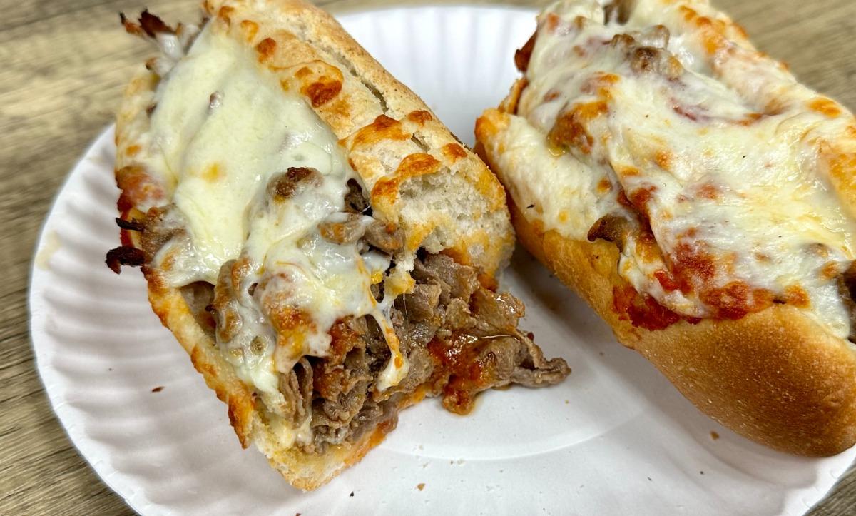 Steak w/ Mozzarella Sub
