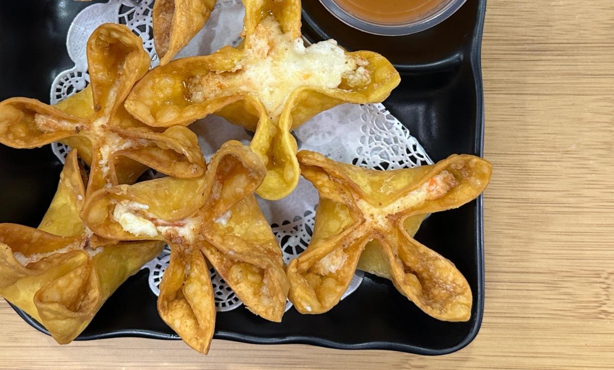 Crab Rangoon (6)