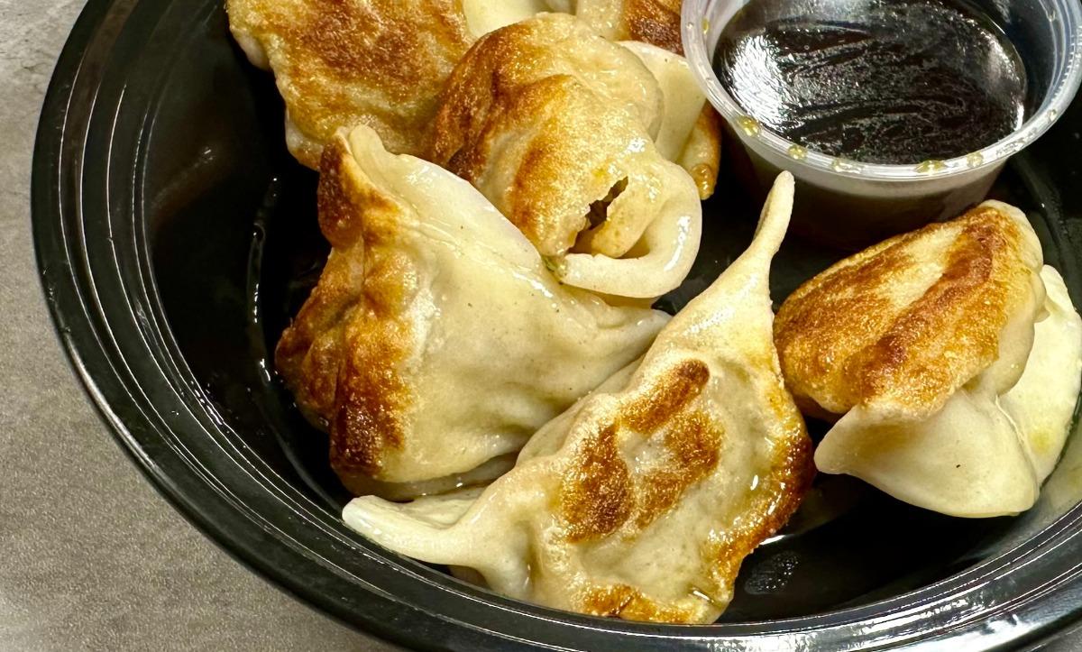 Pan Fried Pork Dumplings (6)