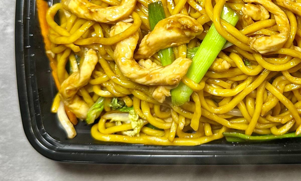 Chicken Lo Mein