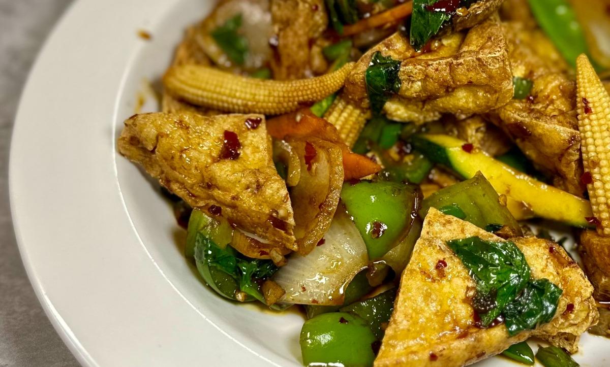 Thai Basil Vegetable w/ Tofu