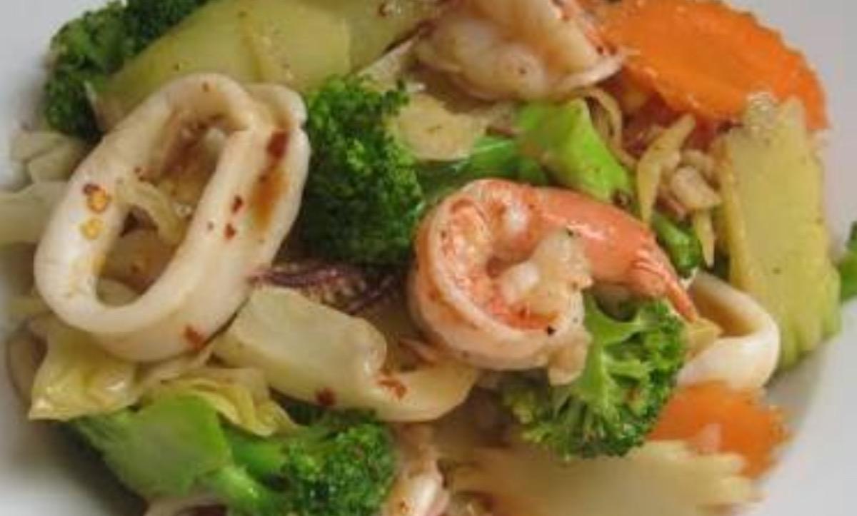 R9. Seafood Delight
