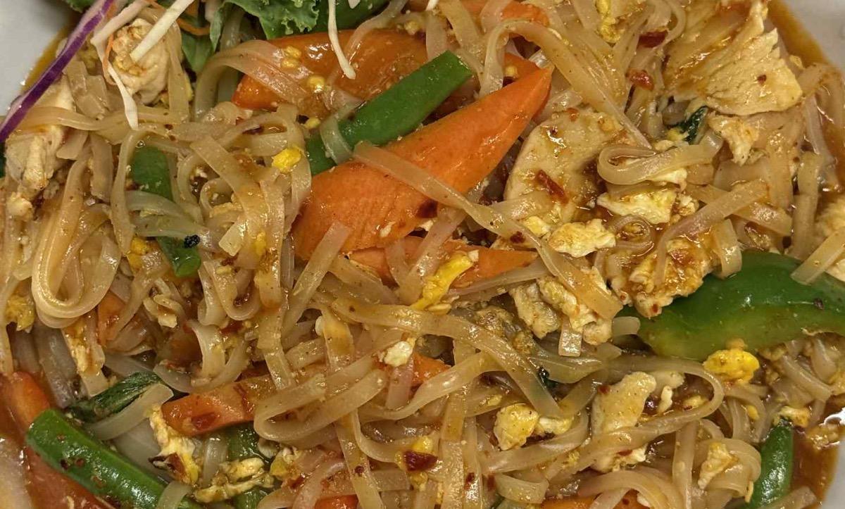 N2. Spicy Pad Thai