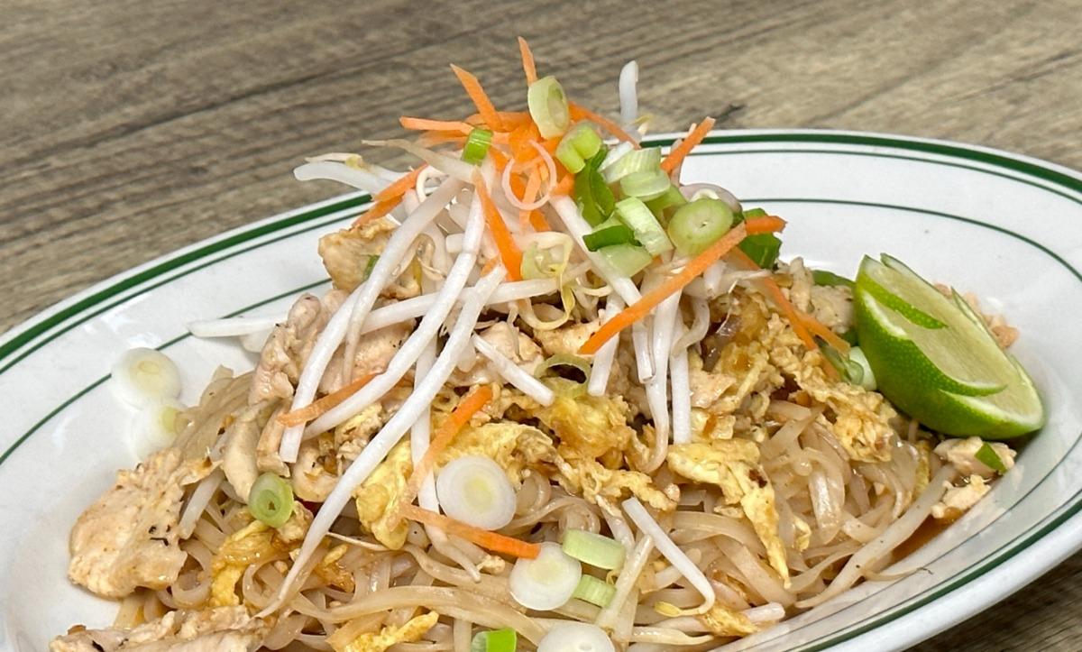 N2. Spicy Pad Thai