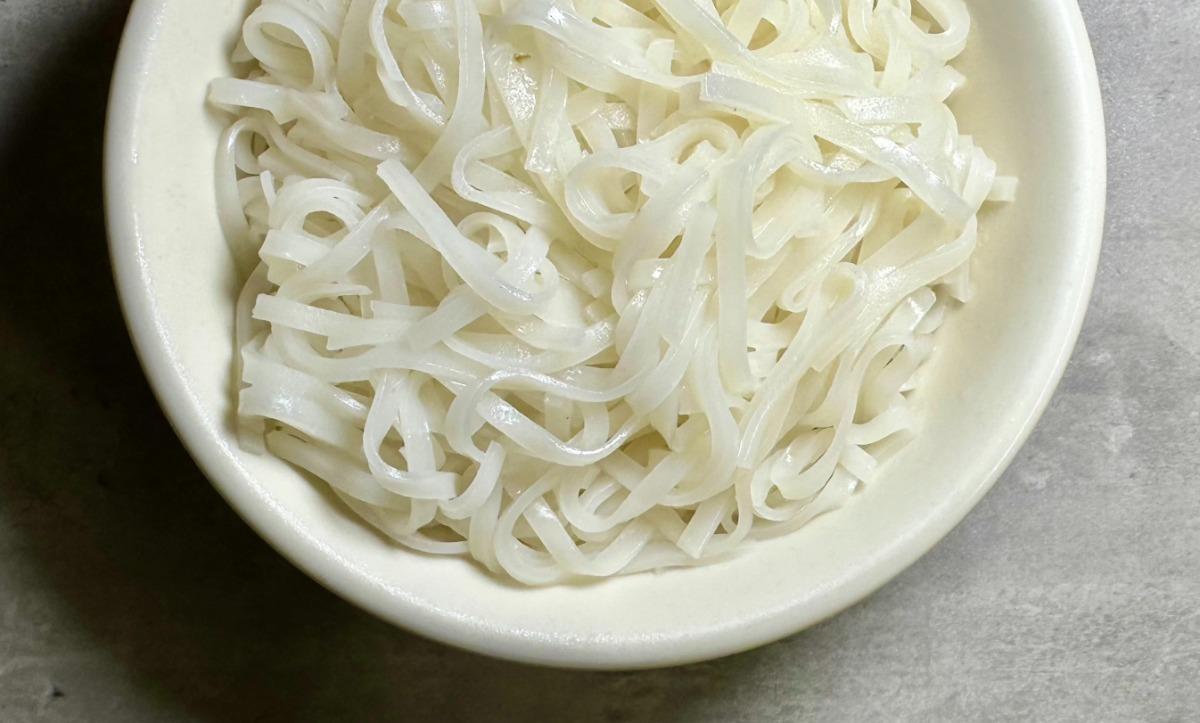 Side of Steamed Noodle