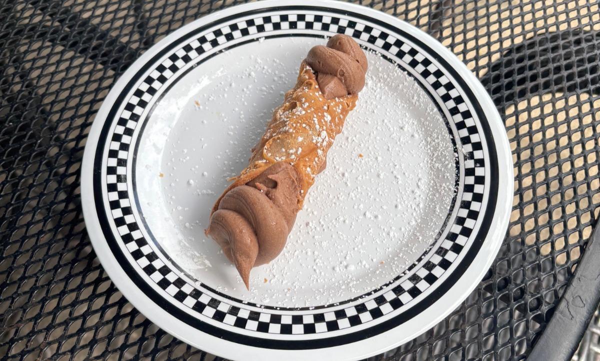Chocolate Cannoli