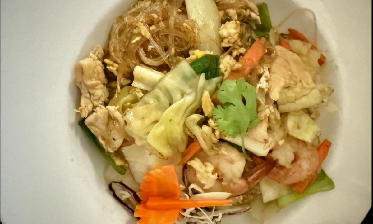 R11. Pad Woon Sen ( Glass Noodles)