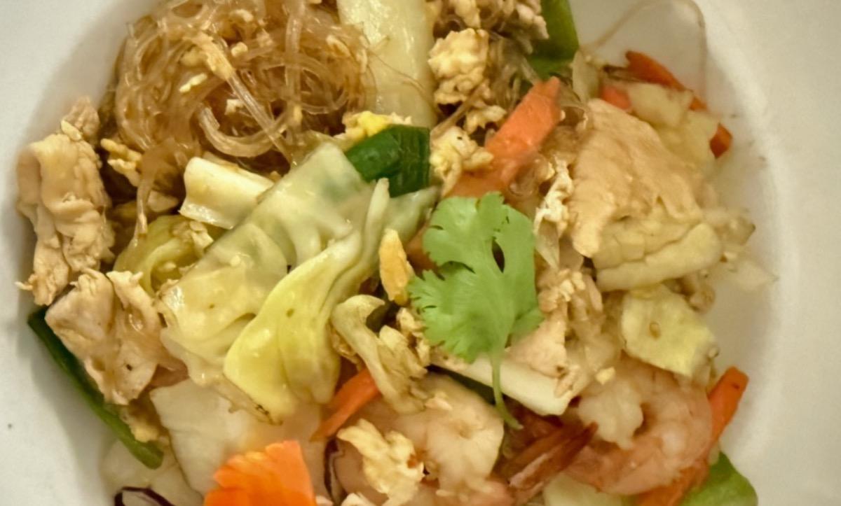R11. Pad Woon Sen ( Glass Noodles)