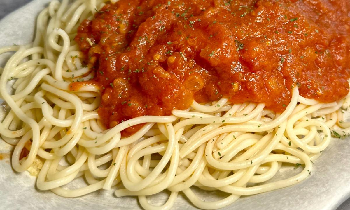 Spaghetti w/ Pasta Sauce
