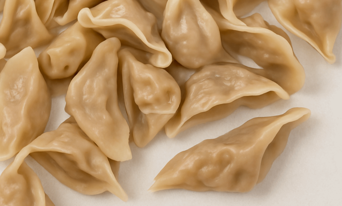 5. Steamed Dumplings (8)