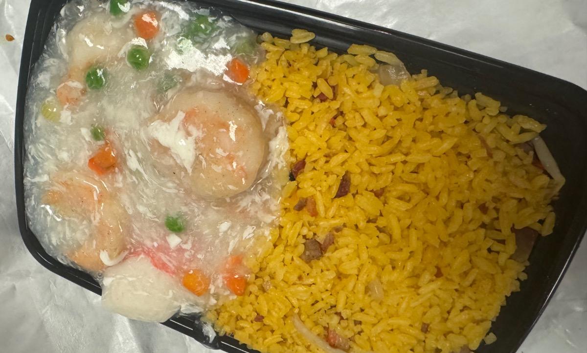 11. Shrimp w. Lobster Sauce Combo