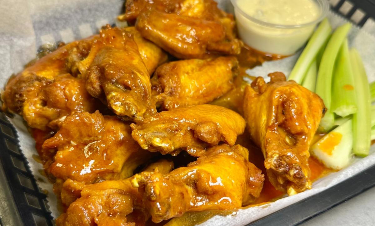 12 Chicken Wings
