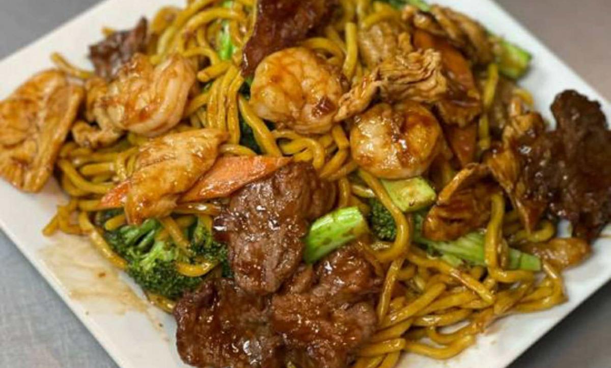 House Lo Mein