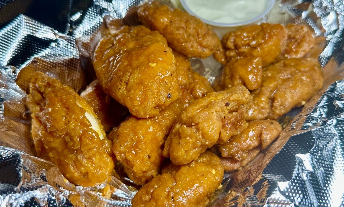 10 Boneless Chicken Wings
