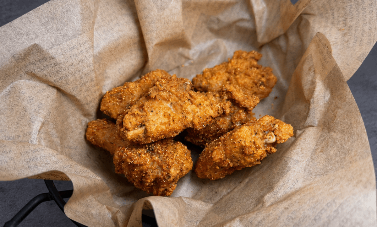 Crispy Fried Chicken Wings (6 Pcs)