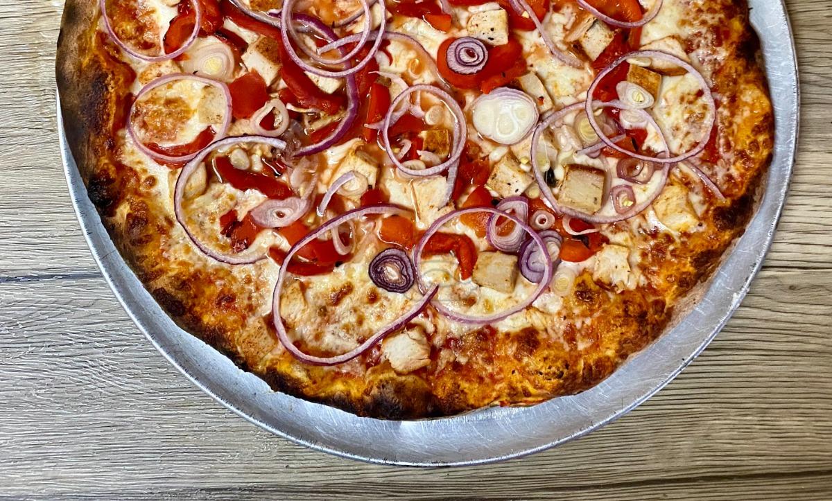 Chicken & Red Roasted Pepper Pizza (Large 16