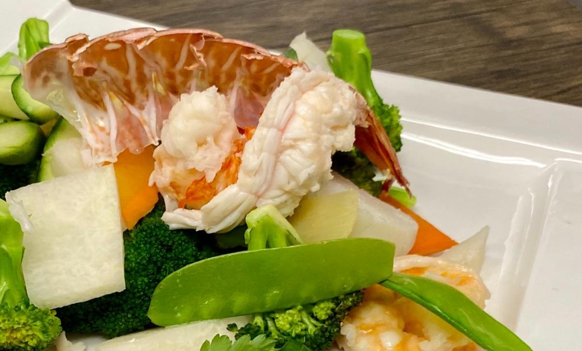 Steamed Seafood w. Mixed Vegetables