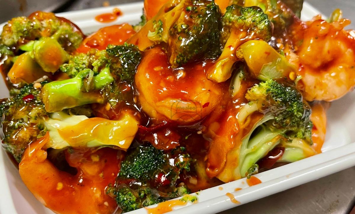 S22. Shrimp with Broccoli Special Combination Platter