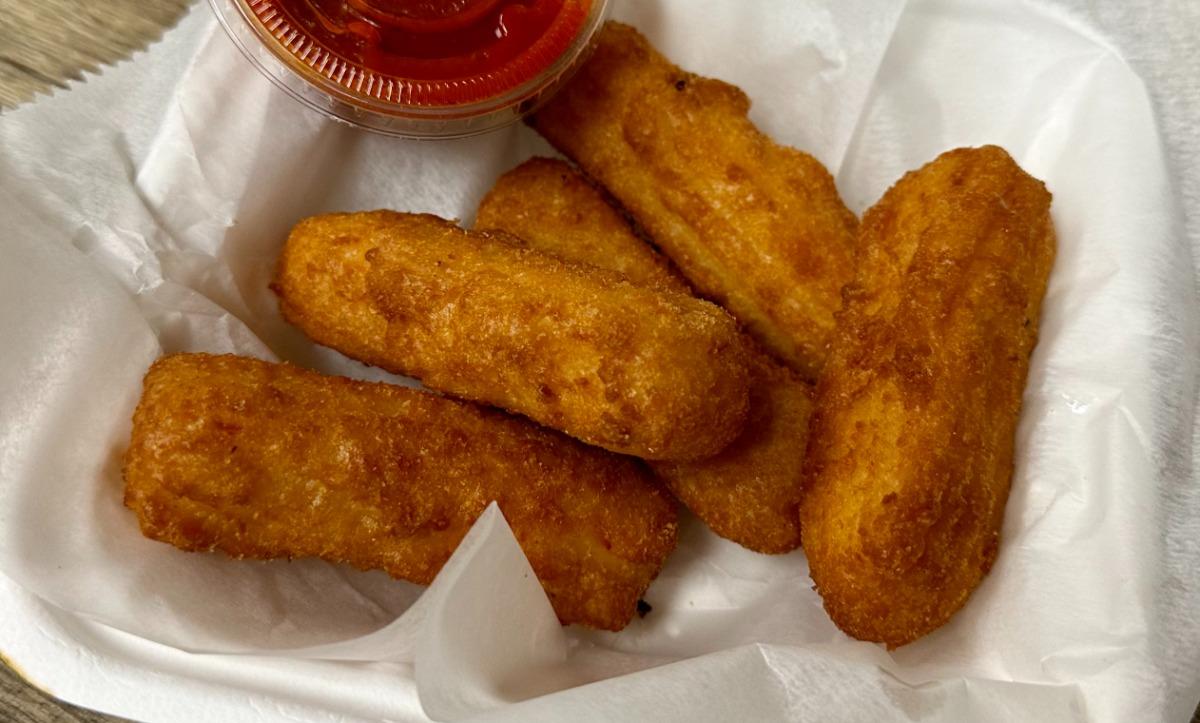 Mozzarella Sticks (5)