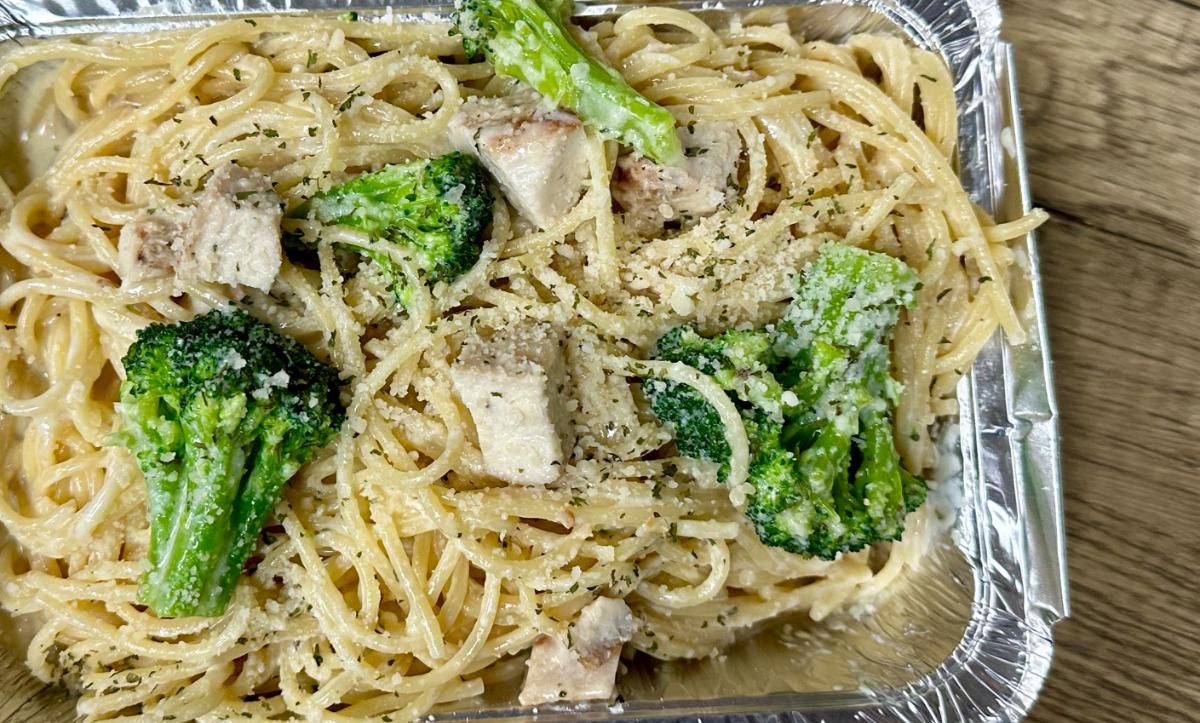 Pasta Alfredo with Chicken & Broccoli